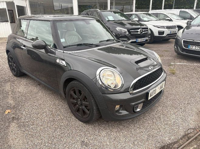Cliquer pour voir la photo suivante Mini One HATCH R56 D 143 ch Cooper S Gris Foncé de 2013