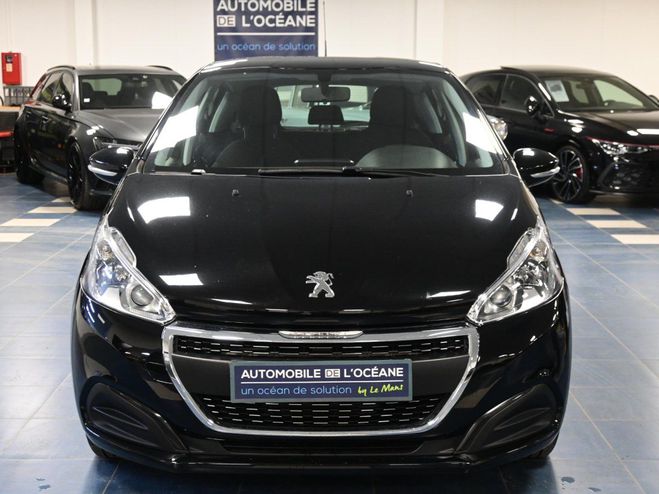 Peugeot 208 1.2 PureTech 68ch BVM5 Active Noir de 2017