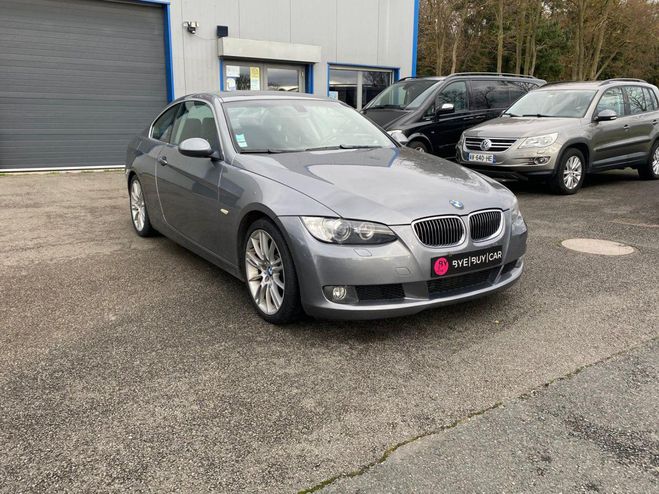 BMW Serie 3 330d COUPE 330 M57 BVA 6 SUIVIE E92 GTIE GRIS FONCE de 2007