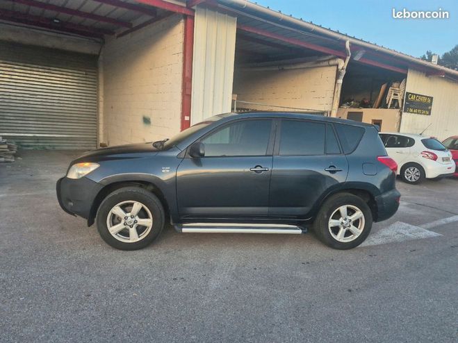 Toyota RAV 4 4 D4D 2.2l 2006 Vert de 2006