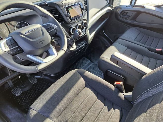 Iveco Daily FOURGON 35S16 160CV 2L3 L3H2 12M3 Blanc de 2025