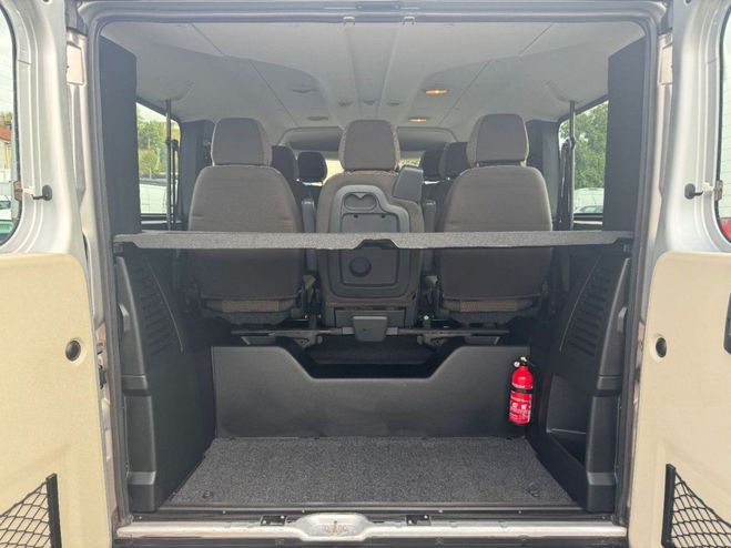 Peugeot Boxer COMBI L1H1 2.2 BLUEHDI 140 PREMIUM PACK  Gris Clair de 2019