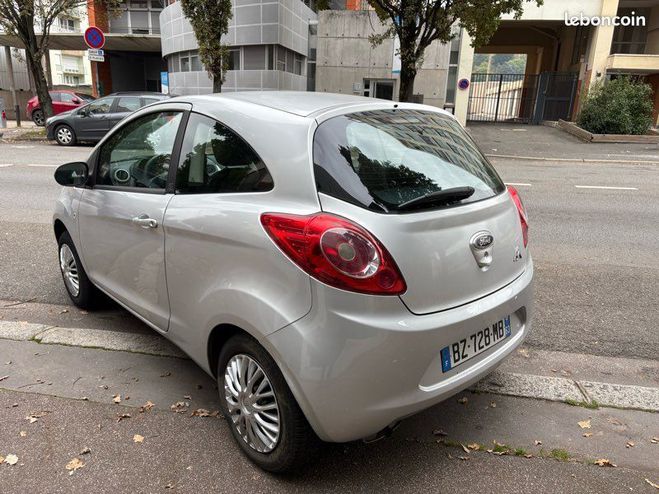 Ford KA 1.2 Trend 11-2011 Gris de 2011