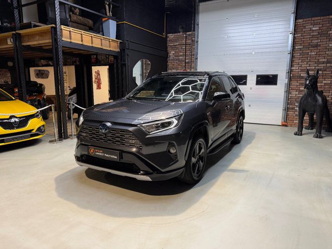 Cliquer pour voir la photo suivante Toyota RAV 4 HYBRIDE PRO COLLECTION 218 cv 2WD - TOIT Gris de 2019