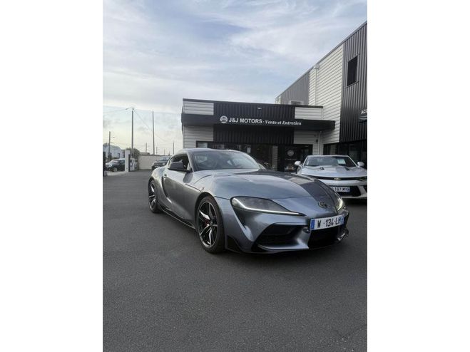 Toyota Supra PREMIUM GR 3.0L 340 CV Gris de 2022