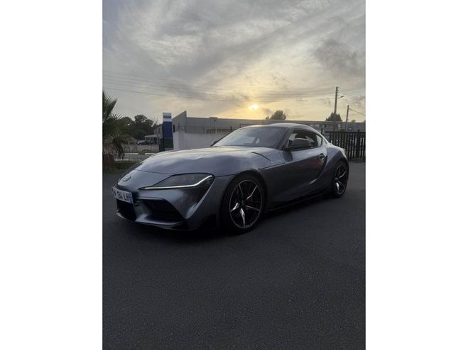 Toyota Supra PREMIUM GR 3.0L 340 CV Gris de 2022