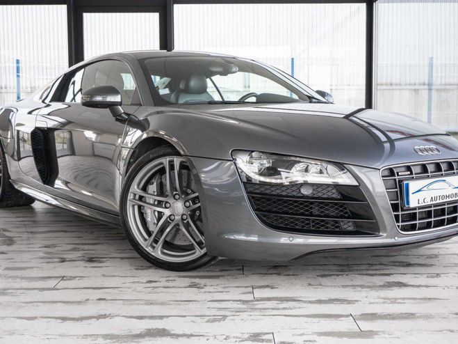Audi R8 Quattro 5.2 V10 FSI - BV R-tronic COUPE Gris de 2011