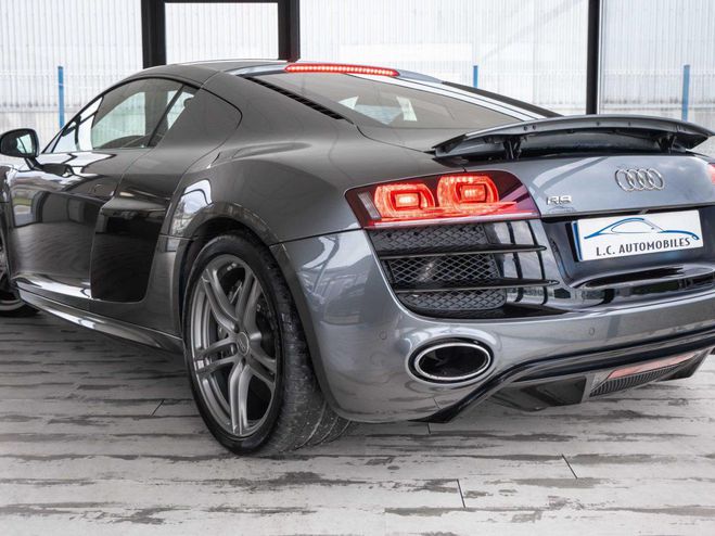 Audi R8 Quattro 5.2 V10 FSI - BV R-tronic COUPE Gris de 2011