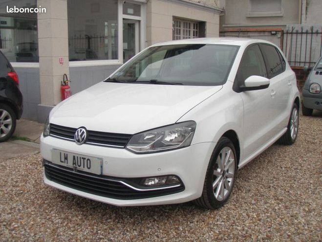 Cliquer pour voir la photo suivante Volkswagen Polo V (2) 1.2 TSI 90 BLUEMOTION TECHNOLOGY C Blanc de 2014