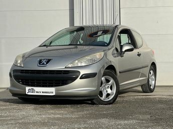  Voir détails -Peugeot 207 PREMIUM 1.4 75cv 3P à Nort-sur-Erdre (44)