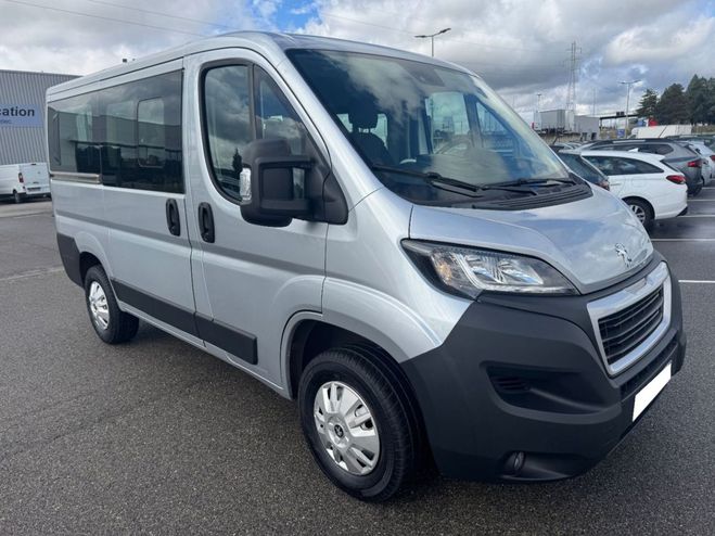 Peugeot Boxer COMBI L1H1 2.2 BLUEHDI 140 PREMIUM PACK  Gris Clair de 2019
