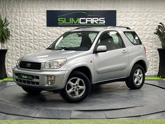 Cliquer pour voir la photo suivante Toyota RAV 4 II 150 VVT-i VX 3p Grise de 0