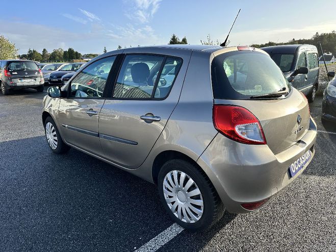 Renault Clio 1.5 dCi 65 eco2 Authentique BEIGE de 2010