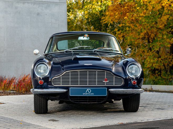 Aston martin DB6  Pacific Blue de 1967
