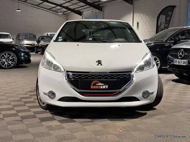 Peugeot 208 GTI 200Cv Historique complet  de 2014