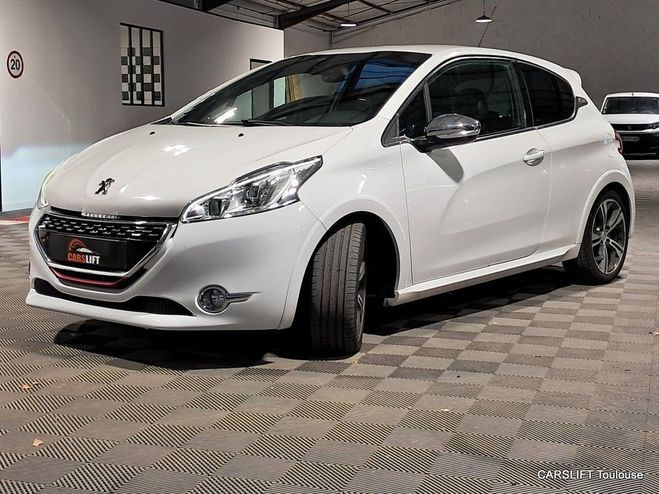 Peugeot 208 GTI 200Cv Historique complet  de 2014
