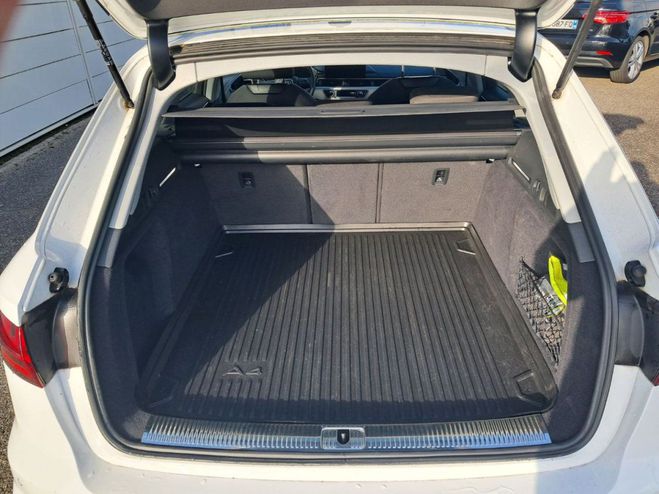 Audi A4 Avant 40 TDI 204 Pack S line S tronic 7 Blanc de 2021