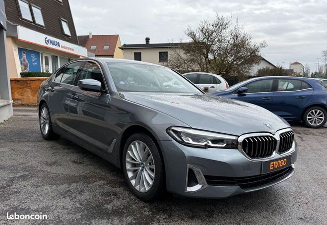 BMW Serie 5 2.0 520 i 185 ch mhev hybrid luxury line Gris de 2022