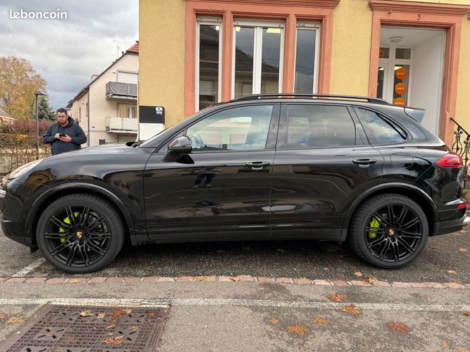 Porsche Cayenne 3.0 e-hybrid 416h 330 phev 10.8kwh s tip Noir de 2017