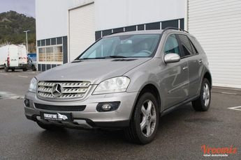  Voir détails -Mercedes Classe ML M 320 3.0 CDI 24V V6 TURBO 4-matic 224cv à Sausset-les-Pins (13)