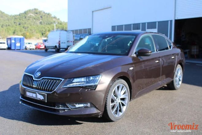 Cliquer pour voir la photo suivante Skoda Superb 2.0 TDI DSG6 190 cv Laurin & Clement Marron de 2018