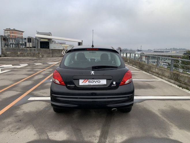 Peugeot 207 1.6 HDI90 PREMIUM 5P Noir de 2010