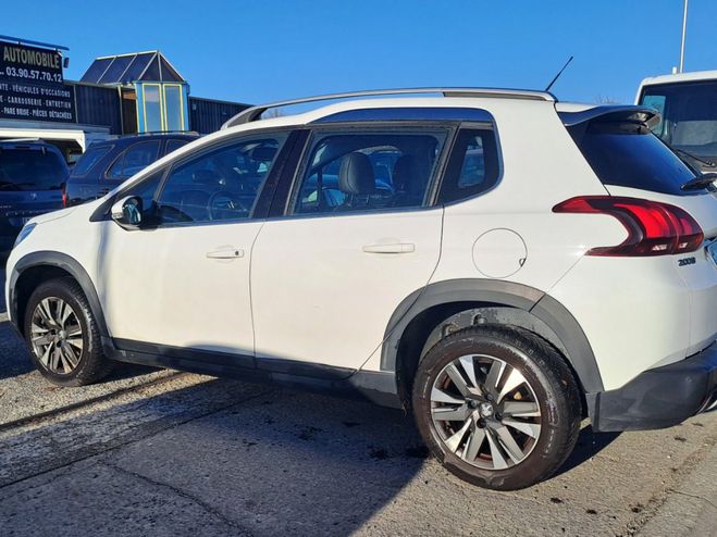 Peugeot 2008 1.2 THP Puretech 130 cv ALLURE BLANC de 2018