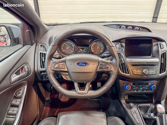 Ford Focus MK3 ST ? 2.0 EcoBoost 250ch Pack Perform Gris de 2016