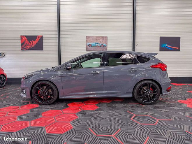 Ford Focus MK3 ST ? 2.0 EcoBoost 250ch Pack Perform Gris de 2016