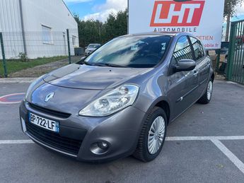  Voir détails -Renault Clio iii 1.5 dci 75ch expression à Reims (51)