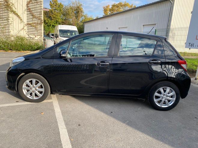 Toyota Yaris 1.0 vvti 69ch Noir de 2012