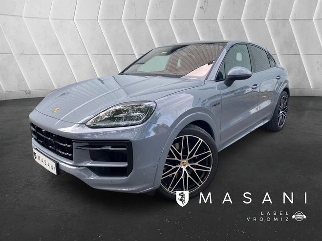 Porsche Cayenne coupe 2024 e-hybrid 4 roues directrices Gris Clair de 2024