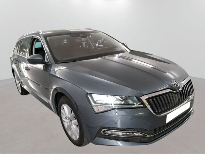 Cliquer pour voir la photo suivante Skoda Superb COMBI 1.5 TSI 150 Clever+ DSG7 Gris Clair de 2021