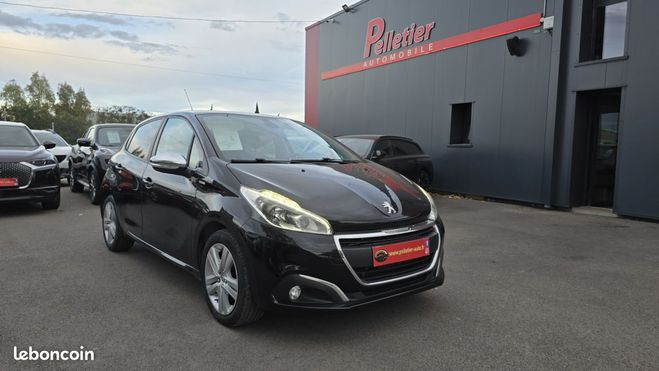 Peugeot 208 82ch BVM5 Style Noir de 2017