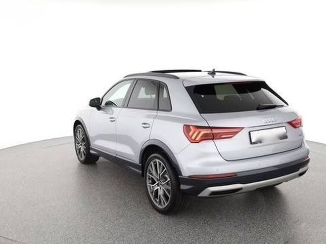 Audi Q3 40 TDI qu S LINE PANO, MATRIX, KEYLESS,  Feuille D'argent Mtallis de 2021