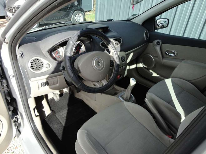 Renault Clio 1.5 DCI 85CH LUXE PRIVILEGE 5P Gris Mtallis de 