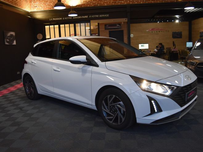 Hyundai I20 1.2 84 Intuitive - 1re MAIN - GARANTIE  Blanc de 2023