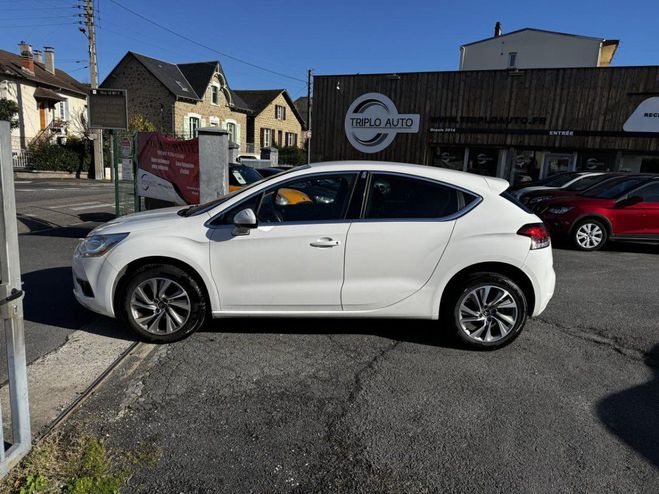 Citroen DS 4 DS4 1.6 e-HDi FAP - 115 So Chic clim   BLANC de 2014