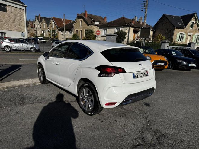 Citroen DS 4 DS4 1.6 e-HDi FAP - 115 So Chic clim   BLANC de 2014