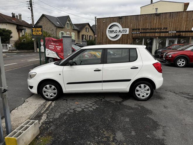 Skoda Fabia 1.2i - 60 Active BLANC de 2014