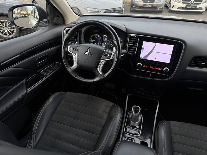 Mitsubishi Outlander 2.4 PHEV 224 4x4 GPS CROCHET CAM BVA GRIS F de 2019