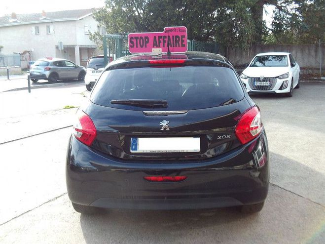 Peugeot 208 1.6 VTI FELINE 6CV 5P  de 2014