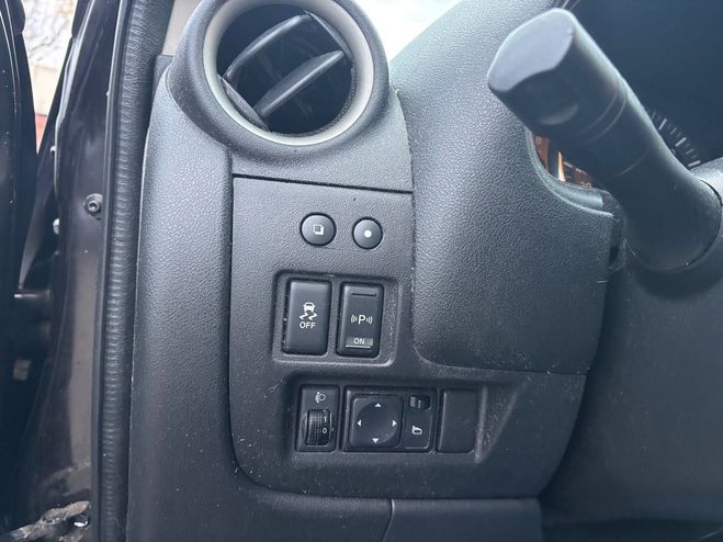 Nissan Micra IV (2) 1.2 80 CONNECT EDITION 7 Marron de 2014