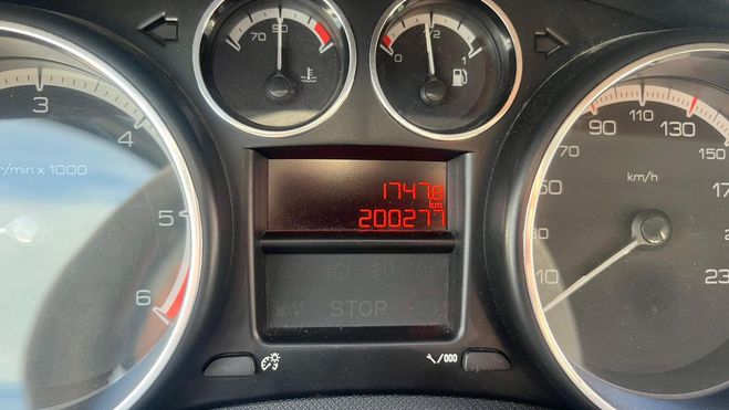 Peugeot 308 (2) 1.6 HDI 92 BUSINESS PACK BVM5 5P Beige de 2011