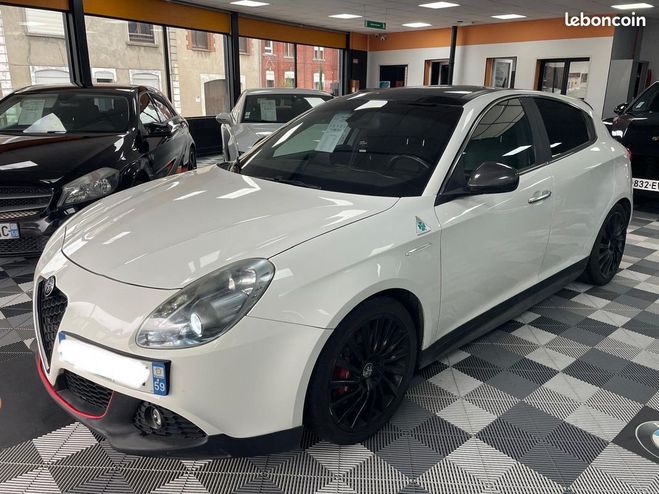 Alfa romeo Giulietta Quadrifoglio Verde Blanc de 2013