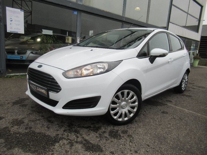 Ford Fiesta 1.2 82 Trend Blanc de 2014