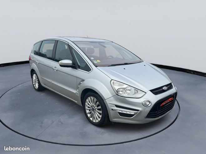 Ford grand C Max S-MAX 7 places 2.0 TDCi 140 CH Titanium Autre de 2011