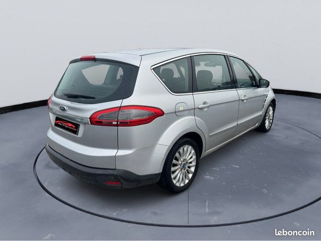 Ford grand C Max S-MAX 7 places 2.0 TDCi 140 CH Titanium Autre de 2011