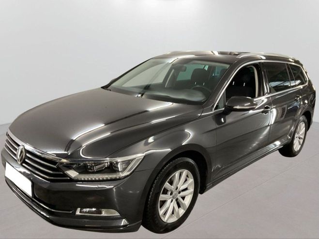 Cliquer pour voir la photo suivante Volkswagen Passat SW SW 1.6 TDI 120 DSG7 Gris Clair de 2019