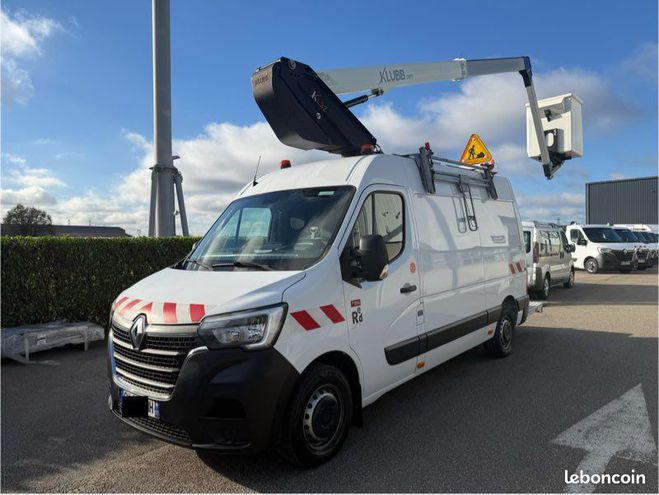 Renault Master l2h2 nacelle Klubb k32 325h  de 2022